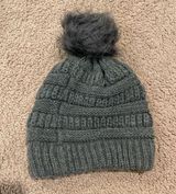 TIME & TRU gray cable knit beanie with faux fur pom Photo 0