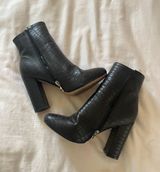 Pretty Little Thing Black Booties Photo 0