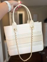 White Purse Photo 0