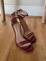 Windsor  Heels Photo 0