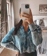 Urban Outfitters Sweatshirt Photo 0