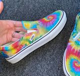 Vans Tie Dye Photo 0