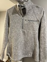 Under Armour Under Armor Pullover Photo 0