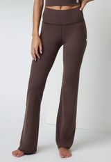 Vuori AllTheFeels™ Bootcut Photo 0