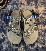 Chacos Women’s Size 6 Photo 0