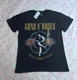 guns n' roses Graphic Tee Photo 0