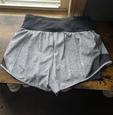 Lululemon Hotty Hot 2.5" Shorts Photo 0