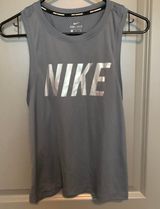 Nike Workout Tank Top Photo 0