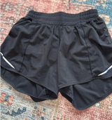 Lululemon Hotty Hot 4" Photo 0