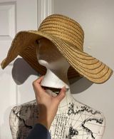 Liz Claiborne Vintage Hat Paper Straw Raffia Natural Handcrafted Summer Boho Western Circle Photo 0