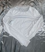 Cropped Longsleeve Shirt Gray Photo 0