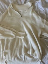 Oversized Sweatshirt Photo 0