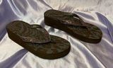 Xhiliration chunky thong platform flip flop sandals
Women’s size 9 Photo 0