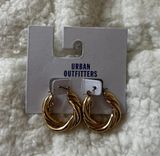 Chunky Gold Hoop Set Photo 0