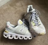 On Cloud Shoes Running Women’s Photo 0