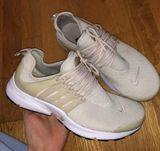 Nike Prestos Photo 0