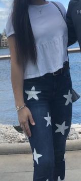 American Eagle Outfitters star jeans Photo 0