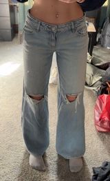Low Rise Baggy Jeans Photo 0