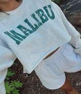 Sweater Cropped Sweatshirt Photo 0