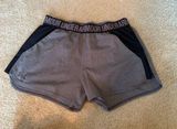 Under Armour Shorts Photo 0