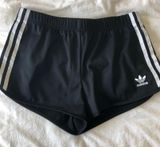 Signature Shorts Photo 0