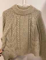 Universal Threads Pullover Sweater Photo 0