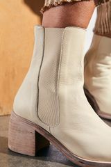 Free People Essential Chelsea Boots Photo 0