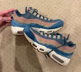 Nike Air Max 95s Photo 0