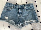 Levi’s 501 Shorts Photo 0