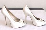 Creamy Off-White High Heels Pumps: w/ Open Toe & Bow Accent, Leather, Wmns Sz. 7 Photo 0