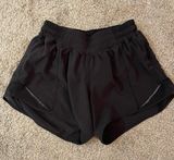 Lululemon Hotty Hot Short 2.5” Photo 0