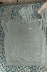 Nike Hoodie / Sweatshirt Photo 0