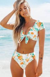 Cupshe Swimsuit Photo 0