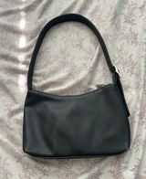 black baguette purse Photo 0