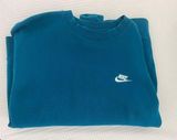 Blue Nike crewneck Photo 0