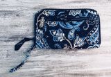Vera Bradley wallet Photo 0