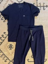 FIGS Navy Scrub Set Photo 0