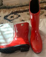 UGG Rain Boots Photo 0