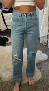 Levi’s Rib cage straight ankle ! Worn once. Photo 0