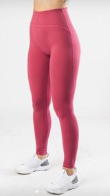 Alphalete Leggings Photo 0