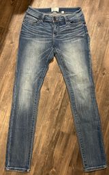 Buckle  Jeans Photo 0