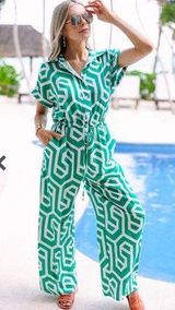 Green Print Cotton Jumpsuit. Size Large. Photo 0
