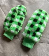 Urban Outfitters Mittens Photo 0