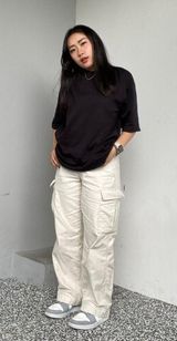 Wide Straight Cargo Pants Photo 0