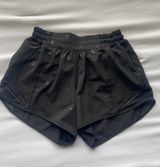 Lululemon Hotty Hot Short 2.5” Photo 0