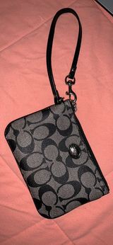 Coach Black  Wristlet Photo 0
