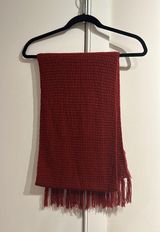 Taylor Swift Red Scarf Photo 0