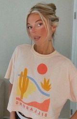 😍 Cutest Billabong Short Sleeve Graphic Crop Top Photo 0
