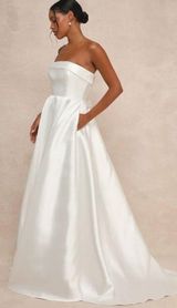 Lulus Your Beloved White Taffeta Bow Strapless A-Line Gown Size XS Wedding Dress Photo 0