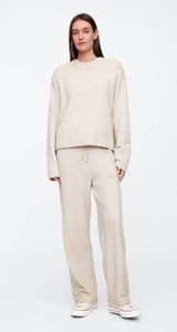 Soft Sweater & Sweat Set Photo 0